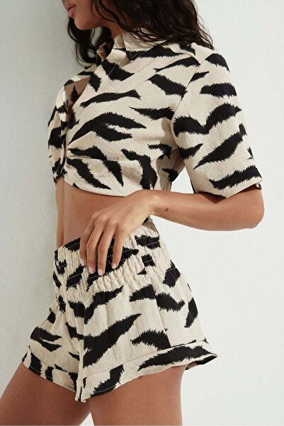 H&M Smocked pull-on shorts