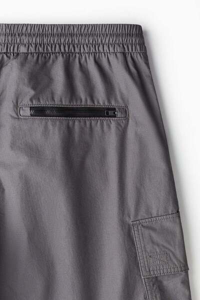 H&M Relaxed Fit Cargo shorts