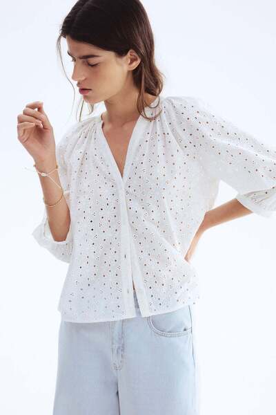 H&M Broderie anglaise blouse
