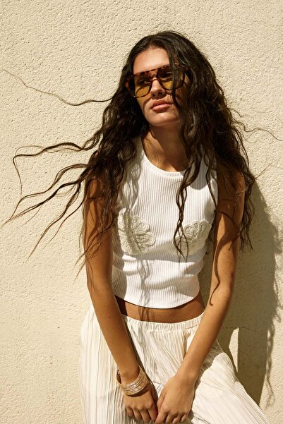 H&M Appliquéd cropped vest top