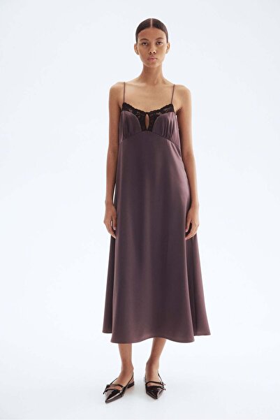 H&M Lace-trimmed satin dress