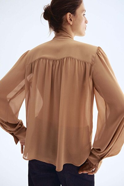 H&M Bow-collar chiffon blouse