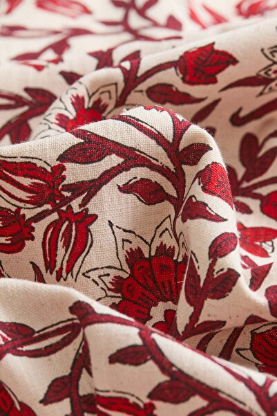 H&M Patterned cotton tablecloth