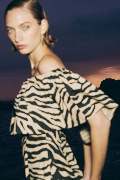 H&M Flounced off-the-shoulder dress