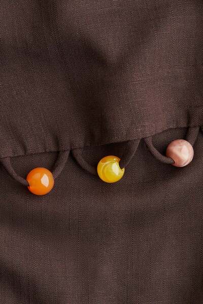 H&M فستان بأشرطة مزين بالخرز