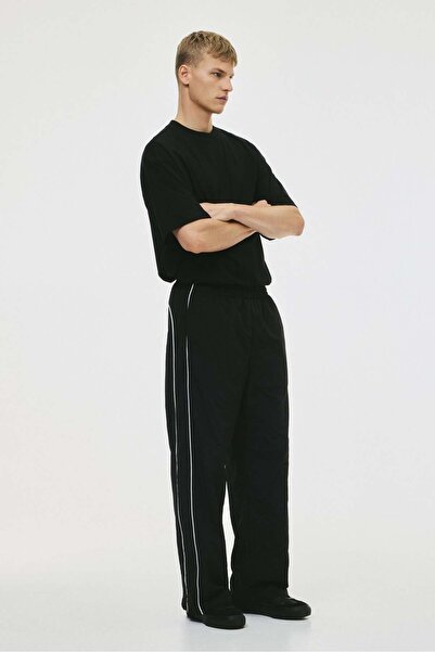 H&M Relaxed Fit Nylon track pants