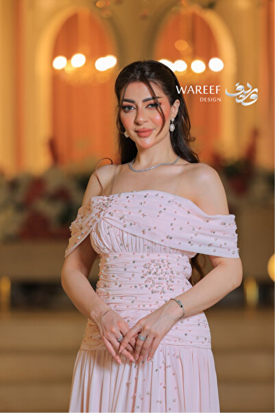 MAC CENTER Pink evening dress adorned with pearl details