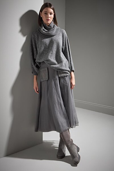 JOIN US Functional Collar Gray Knit Sweater with Brooch Detail