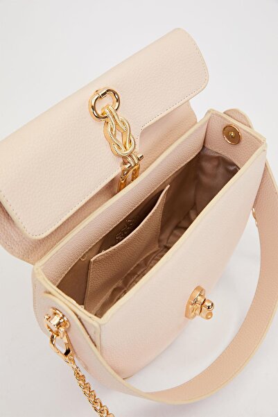 Levidor Cream Cover Buckle Handbag