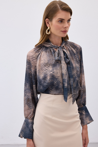 Sateen Desenli Fular Detaylı Bluz - Vizon