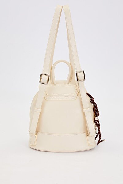 Levidor Cream Charm Accessory Detailed Shoulder Bag
