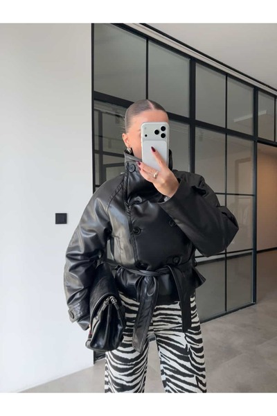 BB Bensu Buyruk DİK YAKA DERİ KISA TRENÇKOT