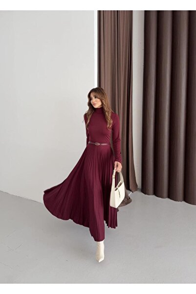 QİMYA BUTİK فستان طويل نسائي بياقة عالية وحزام وقماش ساندي مع طيات سفلية وأكمام طويلة