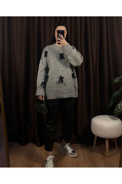 Butik SİYAH FİYONKLU GRİ KAZAK