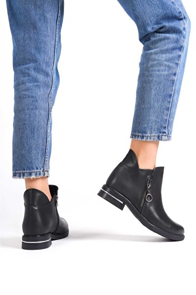 BİKAJOO Kadın Siyah Deri Fermuarlı Düz Taban Yarım Kışlık Bot BKJ0306