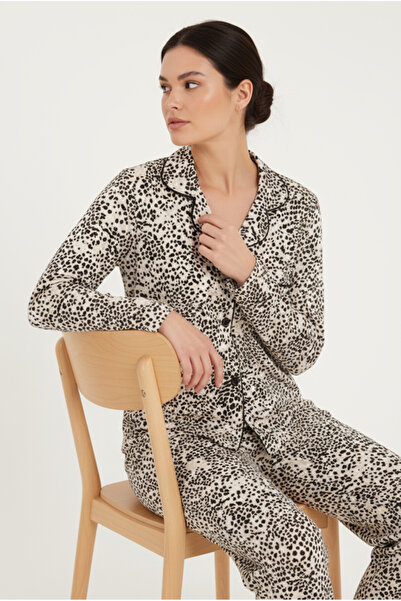 Bravie Луксозен комплект дамски пижама с дълги ръкави от вискоза в черно и бяло с леопардов принт – 42570