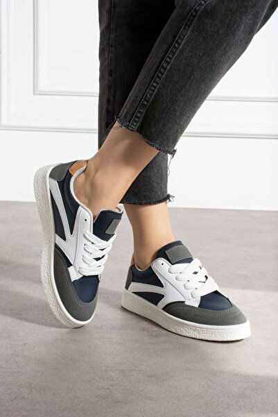 NAVİSHOES حذاء رياضي نسائي برباط باللون الأزرق الداكن حذاء رياضي كاجوال للمدر...