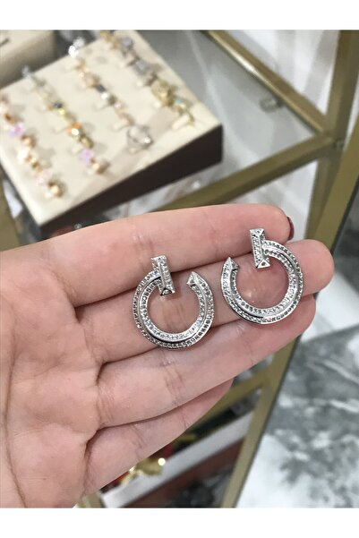 the ASEL İNCİ Trend Model Stone Detailed Earrings