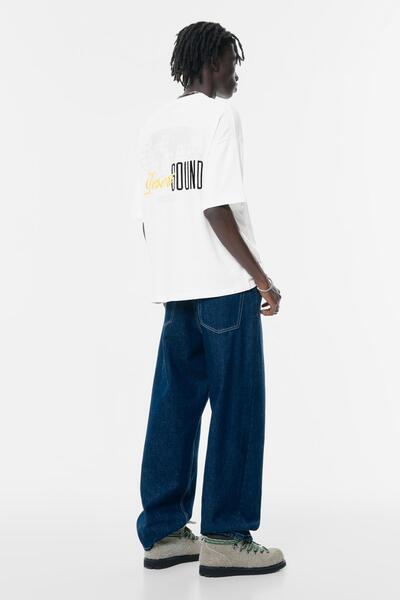 Pull & Bear World graphic T-shirt with slogan