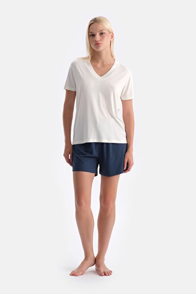 Eros Ecru V-Neck Short Sleeve Shorts Set