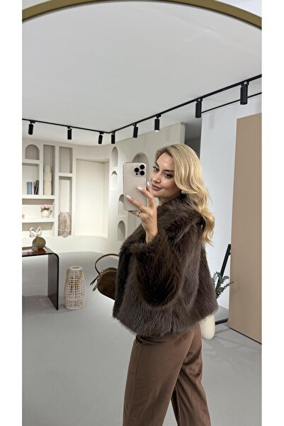 Sezgi Tekin Кафено козина с гъста козина от най-високо качество