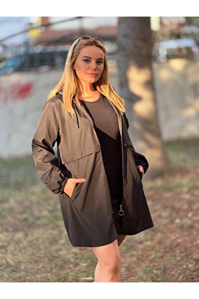 Costleyy KADIN KISA SİYAH KAPÜŞONLU BÜYÜK BEDEN TRENÇKOT MONT