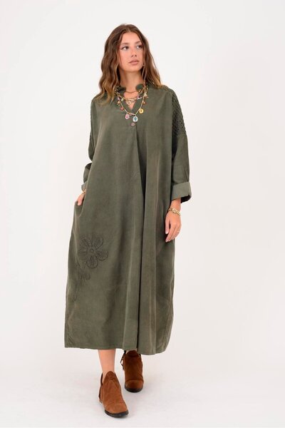 Park Moda 11383 ΦΟΡΕΜΑ ΚΑΤΑΠΛΗΚΤΙΚΟ ΒΕΛΟΥΔΟ ΜΕ ΑΝΑΚΛΑΣΤΙΚΟ ΣΧΕΔΙΟ ΛΟΥΛΟΥΔΙΩΝ ΚΑΙ ΛΕΠΤΟΜΕΡΕΣ ΛΕΠΤΟΜΕΡΕΙΕΣ ΦΙΣΤΟ