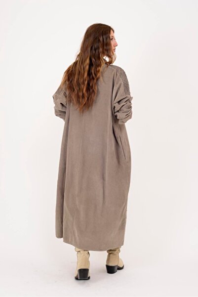 Park Moda 11383 ΦΟΡΕΜΑ ΚΑΤΑΠΛΗΚΤΙΚΟ ΒΕΛΟΥΔΟ ΜΕ ΑΝΑΚΛΑΣΤΙΚΟ ΣΧΕΔΙΟ ΛΟΥΛΟΥΔΙΩΝ ΚΑΙ ΛΕΠΤΟΜΕΡΕΣ ΛΕΠΤΟΜΕΡΕΙΕΣ ΦΙΣΤΟ