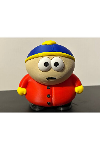 HasFar Tech تمثال كارتمن إريك من ساوث بارك يرتدي معطفًا أحمر - تمثال تذكاري مطبوع بتقنية ثلاثية الأبعاد