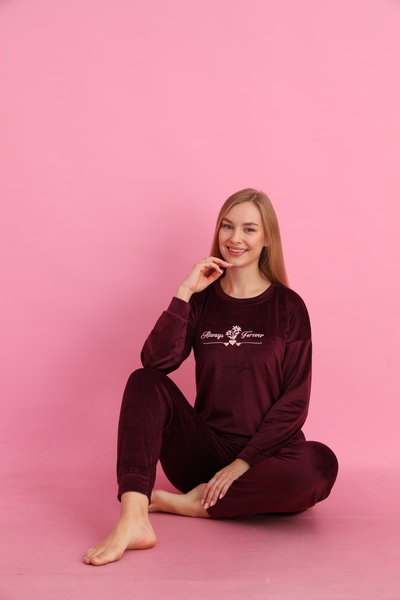 Lorenzella طقم بيجامة نسائية من المخمل الفرنسي – موديل Always Forever