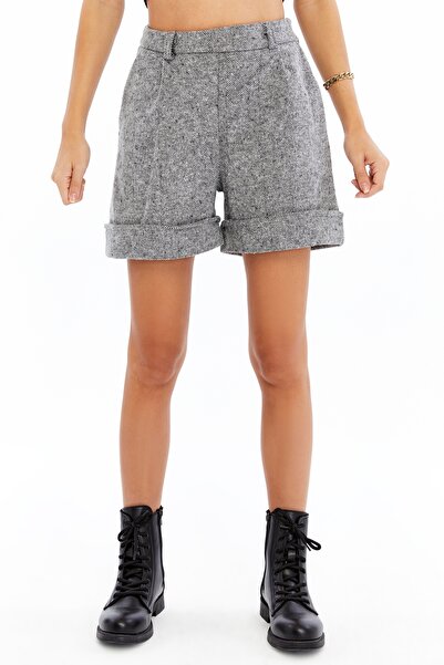 Primaro Balık Sırtı Kaşe Cepli Duble Paça Açık Gri Şort