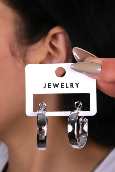 LOWEN AKSESUAR أقراط فضية اللون للنساء