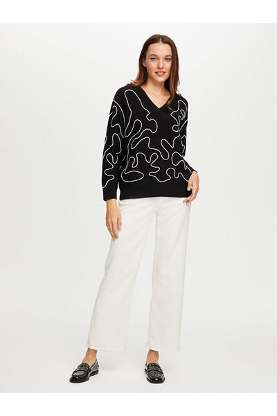 Faik Sönmez Abstract Embroidery Detailed V-Neck Knitwear Blouse W26Trb011