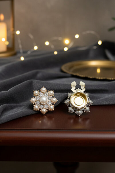 Reoona Trend Kristal Taş ve İnci Detaylı Düğme Kapağı Düğme Klipsi Broş - Bloom of Pearl