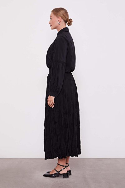 Levidor Black Crinkled Model Skirt