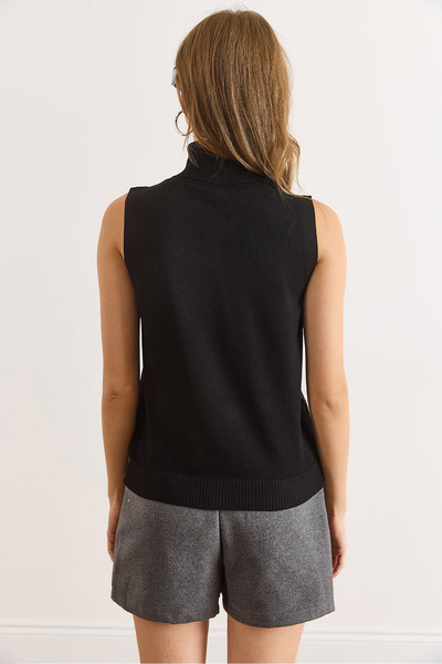 Olalook Дамски черен пуловер без ръкави с рибарска яка и фина плетка KZK-19001019