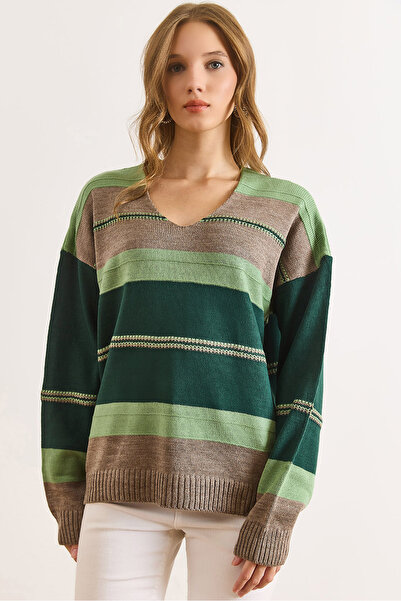 Olalook Women's Mink V-Neck Color Block Knitwear Sweater Kzk-19001024