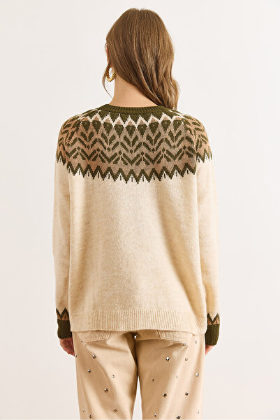 Olalook Women's Ecru Collar Detailed Soft Textured Knit Sweater Kzk-19001021