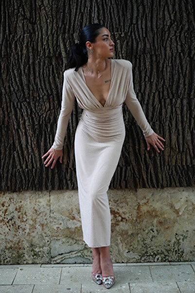 Roselenda Evelisse Kadın Taşlı Dik Yaka Krem Midi Vatkalı Elbise Abiye