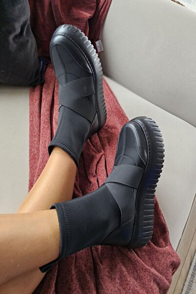 Ops 022 24633 Topukla Kadın Hakiki Deri Kalın Tabanlı Bot