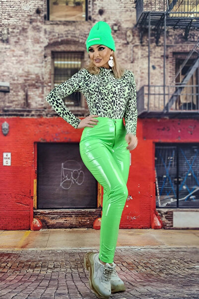 WildFashion Fashion high-waisted shiny vinyl pants G740-121