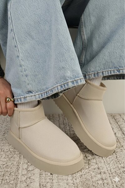BS BEYAZ SHOES Kadın İçi Kürklü Kaymaz (3 Cm Yükseklikte) Tabanlı Bilekten (3 cm Yükseklikte) Mini Uggy Bot