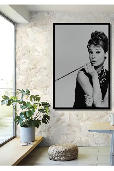 Teona Ahşap Dekoratif Ahşap Dikdörtgen Tablo Audrey Hepburn Çerçeve Görünümlü