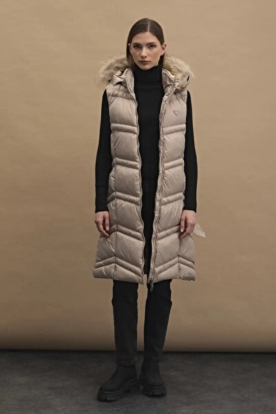 AJ 81 Kadın Naturel Kürklü Kapüşonlu Uzun Yelek