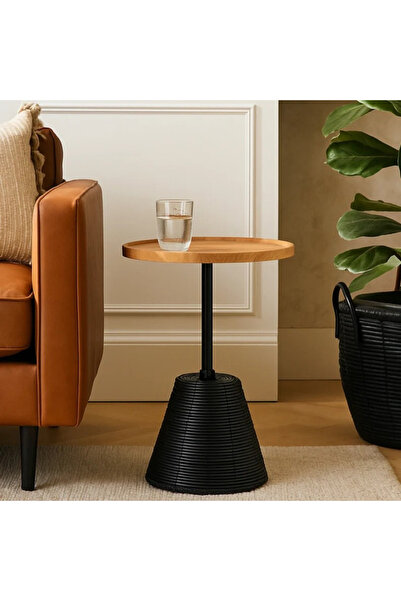 Vi Markets Wooden serving table with ceramic bases