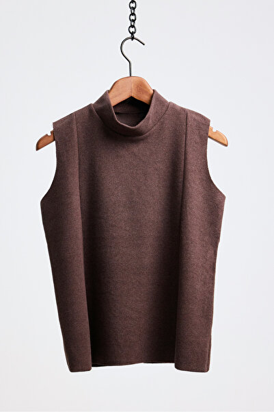 RUSK Plus Size Ribbed Thessaloniki Sleeveless Knitwear