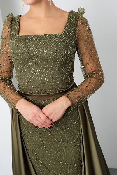 Lafaba Kadın Haki Uzun Kol Taşlı Saten Kuyruk Aksesuarlı Abiye
