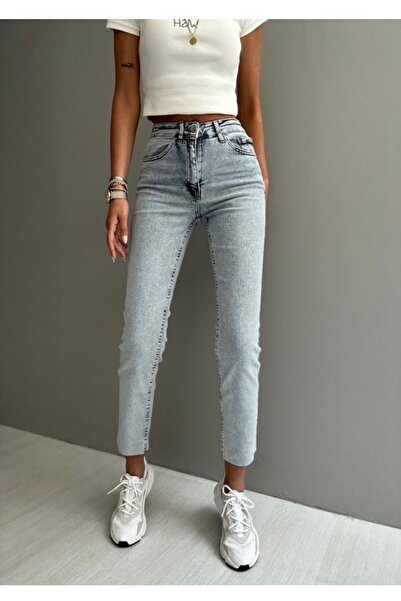 MAKRAS EXCLUSIVE Mom Fit Jean