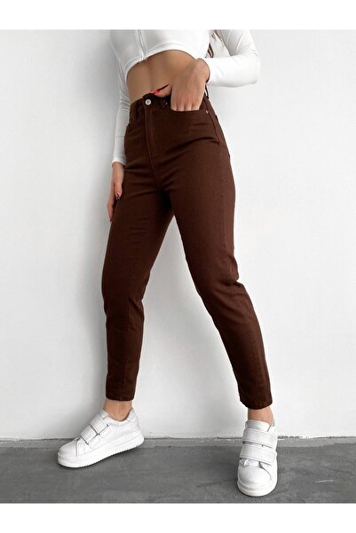 MAKRAS EXCLUSIVE A118380 Παντελόνι Mom Jean σε χρώμα Bitter Brown Ψηλόμεσο τζιν με στενό πόδι