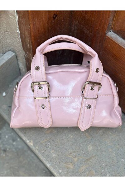 SHIKIRTI حقيبة يد وكتف نسائية صغيرة الحجم من الجلد اللامع مع تفاصيل مشبك حزام...